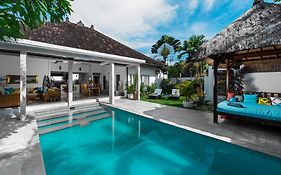 Av Villa Jasmin